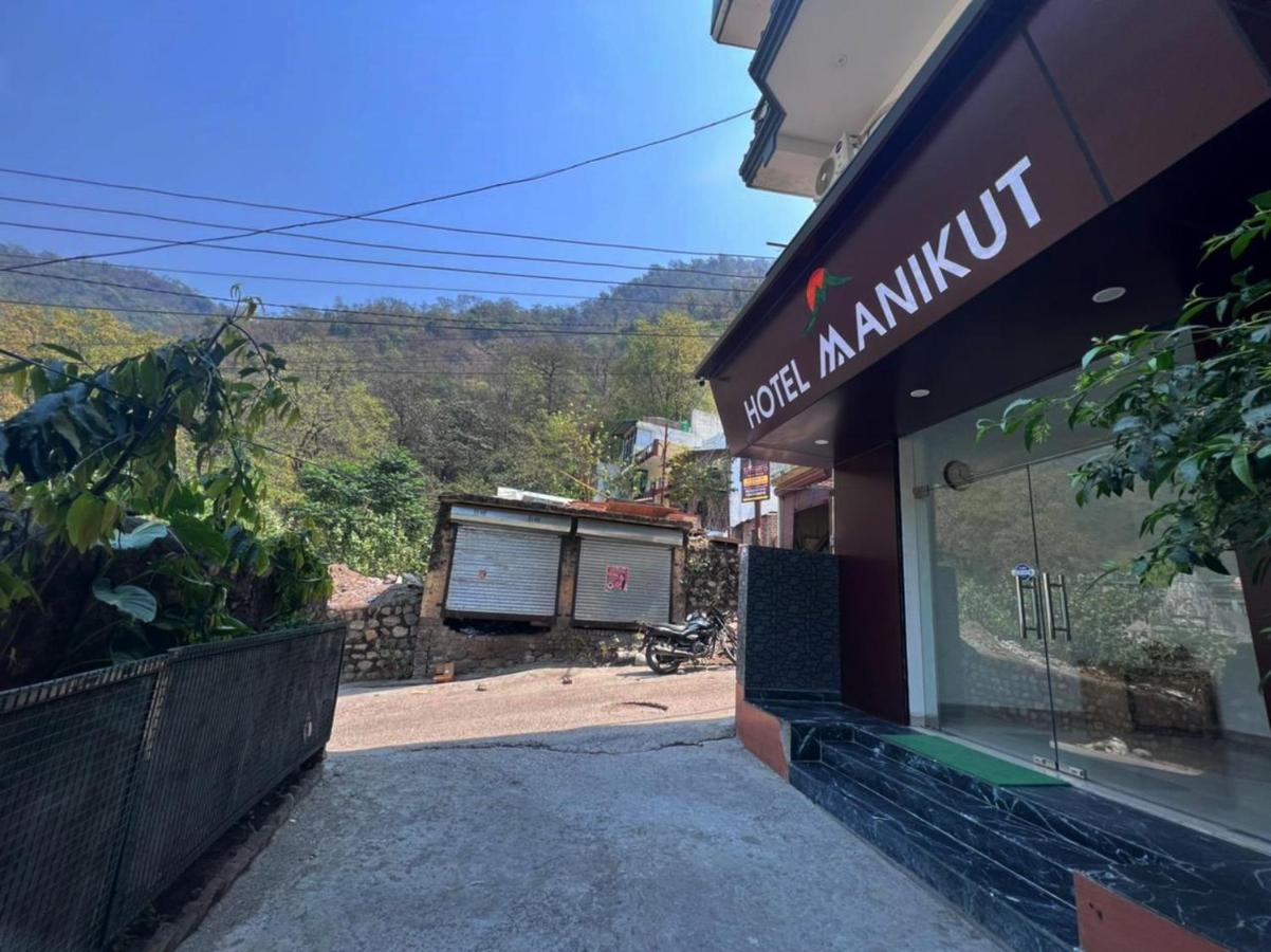 Hotel Manikut Rishīkesh Esterno foto