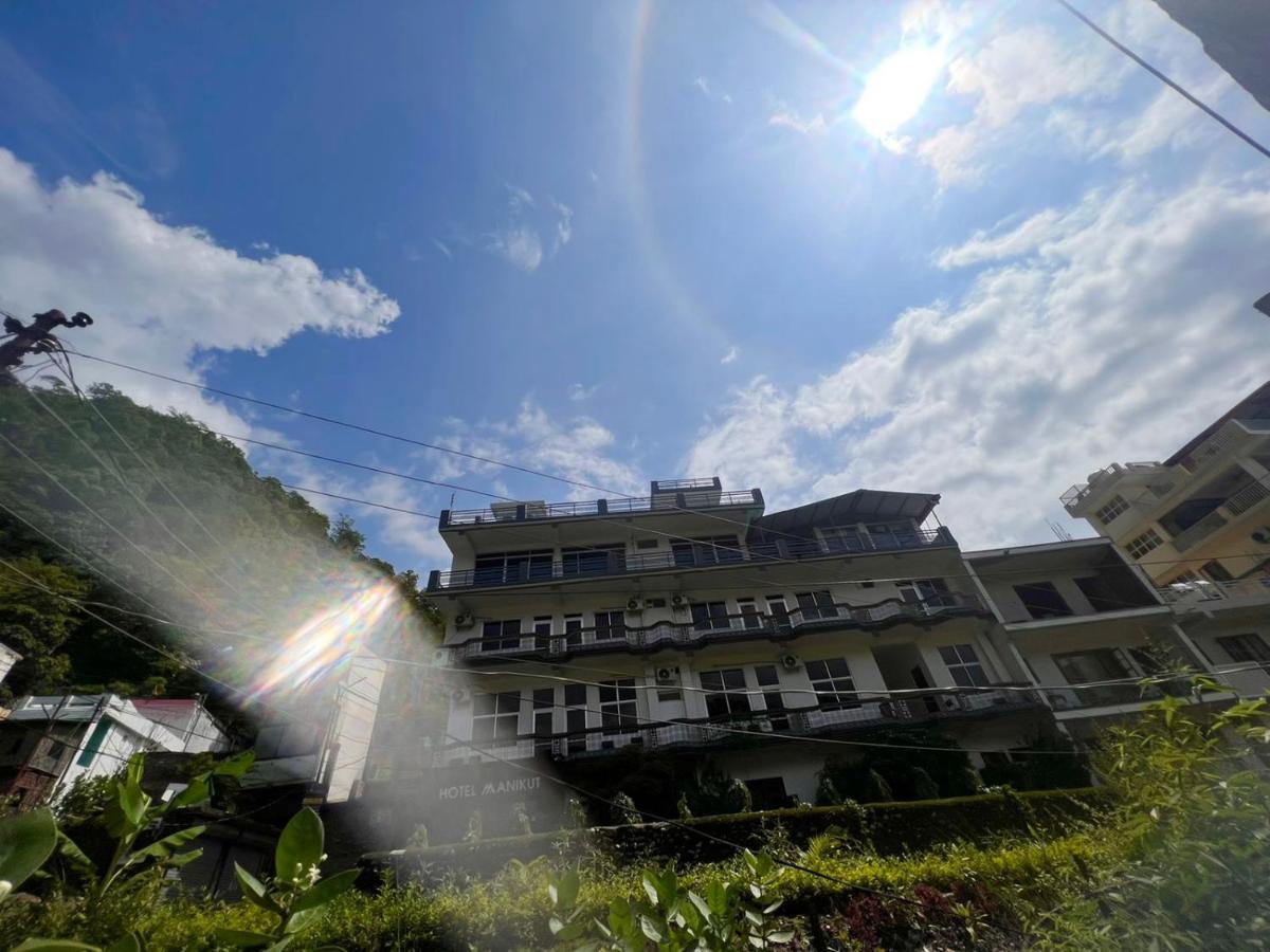 Hotel Manikut Rishīkesh Esterno foto