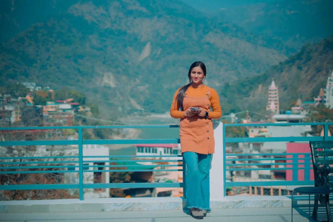 Hotel Manikut Rishīkesh Esterno foto