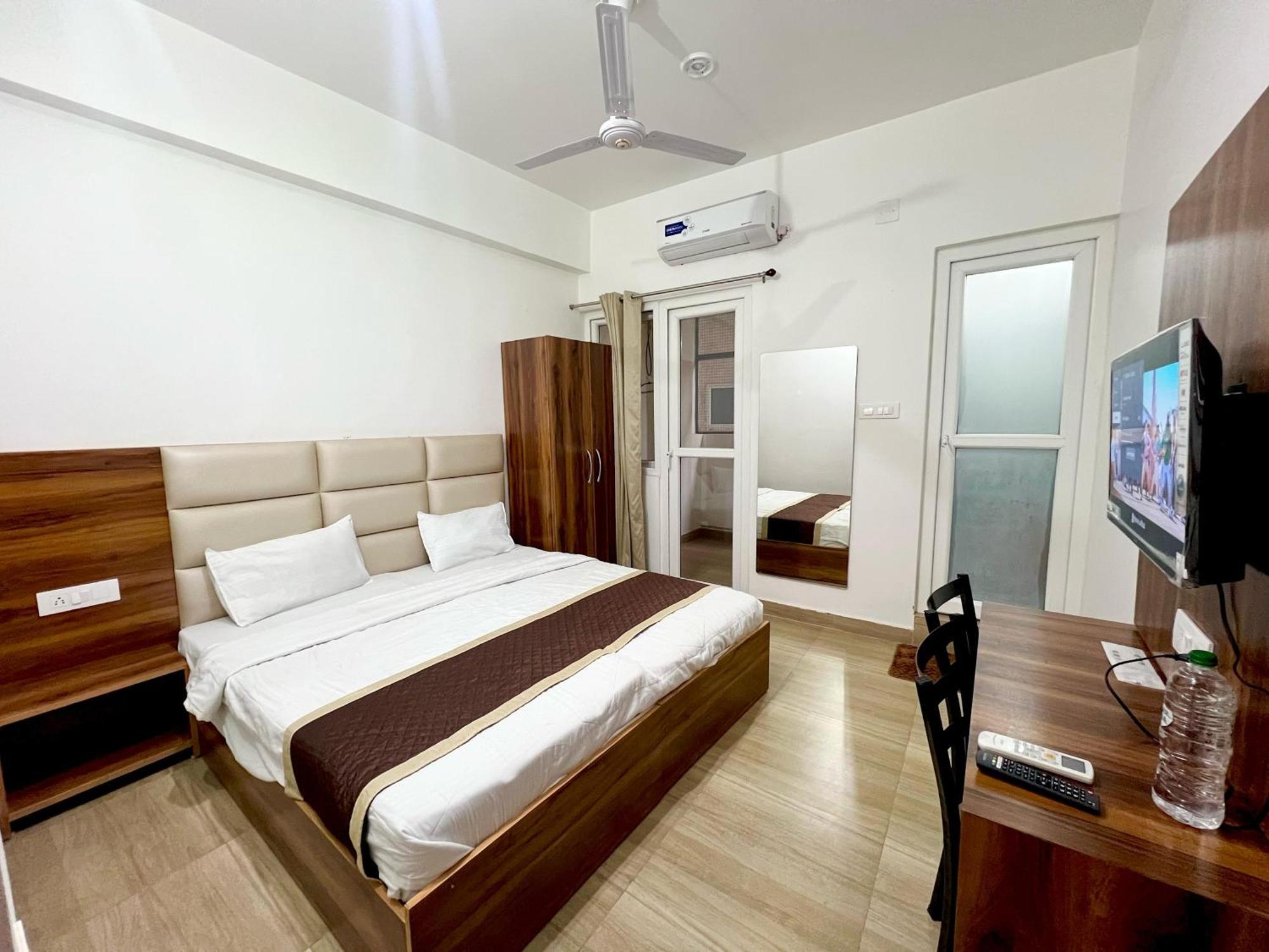 Hotel Manikut Rishīkesh Esterno foto